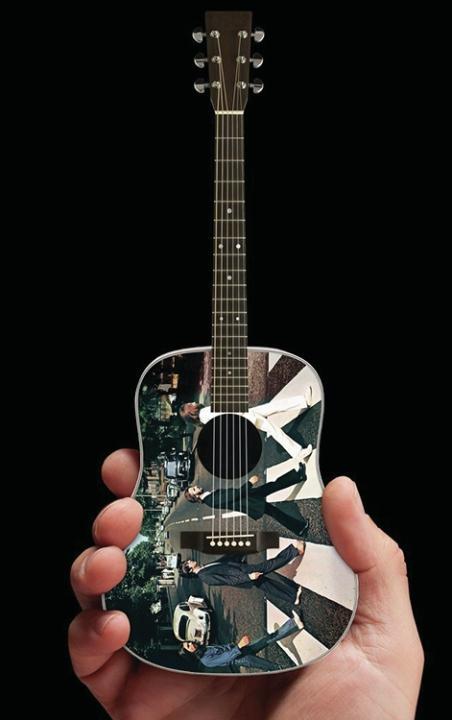 AXE- Fab Four - Abby Road Mini Guitar