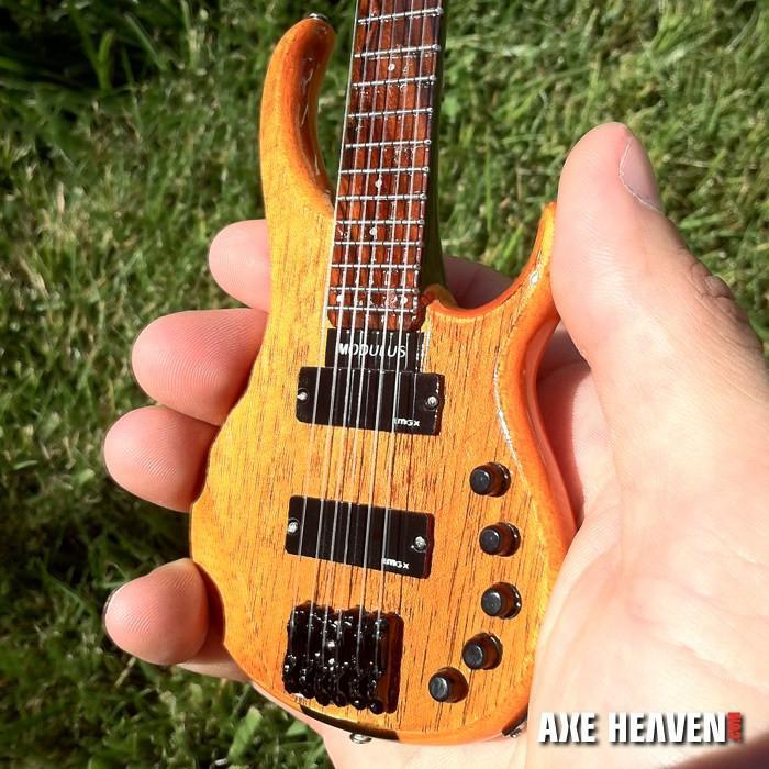 PL-409 AXE Phil Lesh Modulus 6-String Bass
